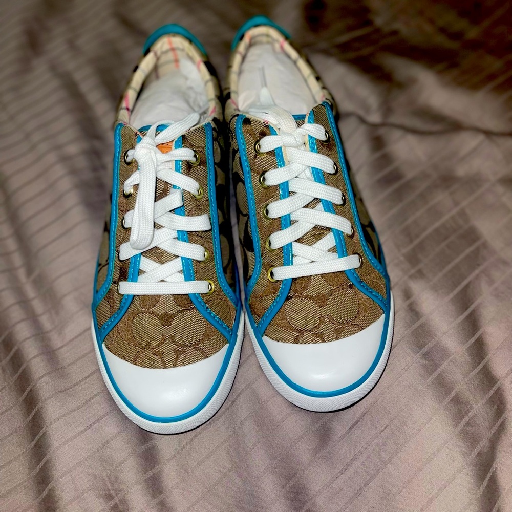 Coach shoes size 10